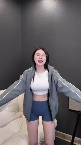 ra đường giờ lạnh lắm ý