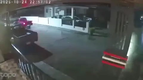 หลายคนทักมาถามผมว่าผมเมาไหม ผมบอกได้คำเดียวเลยครับไม่เมา เปิดไฟเลี้ยวแล้วลงไปเลยครับ ตรงนั้นมันมืดมากมองไม่เห็น😥#เป้สุราษฎร์ #รถซิ่งสีชมพู💖 