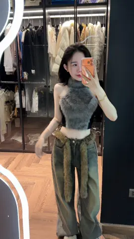 Chỉ cần bạn vui vẻ thế giới luôn xinh đẹp 🫶🏻🤎