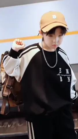 Sét bộ thu đông phối viền chất vải nỉ da cá cho bé trai từ 14-48kg #thudongbetrai #thudongchobe #xuhuong #thinhhanhtrend #xuhuongtiktok 