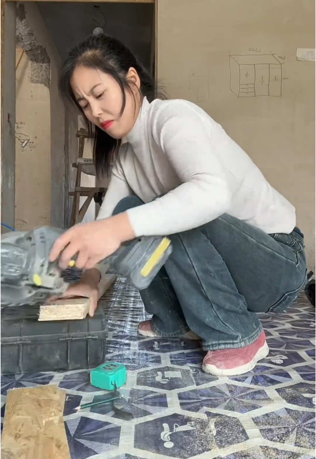 Ceiling design construction 🦺 #creatersearchinsights #design #decorations #ceilings 