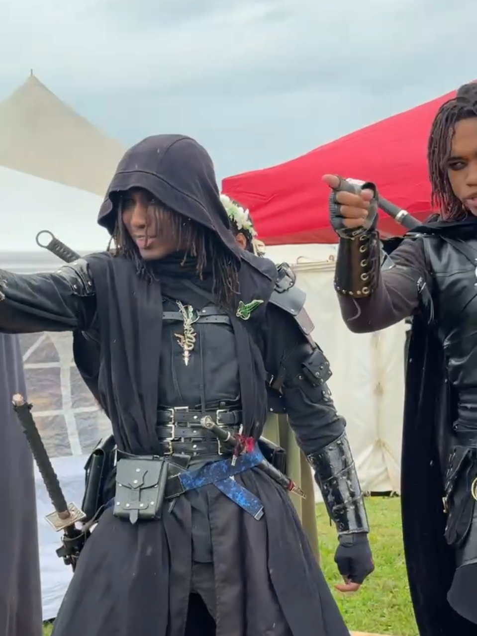 The rain did fall, the crowd was small, but joy and glee was shared by all. Thank you one, thank you all who made today a special rainy experience.  catch us tomorrow for our last show in Bentonville Arkansas at Rentopia Renaissance festival  #fortressdwellers #renaissance #renfaire #renaissancefestival #lordoftherings 