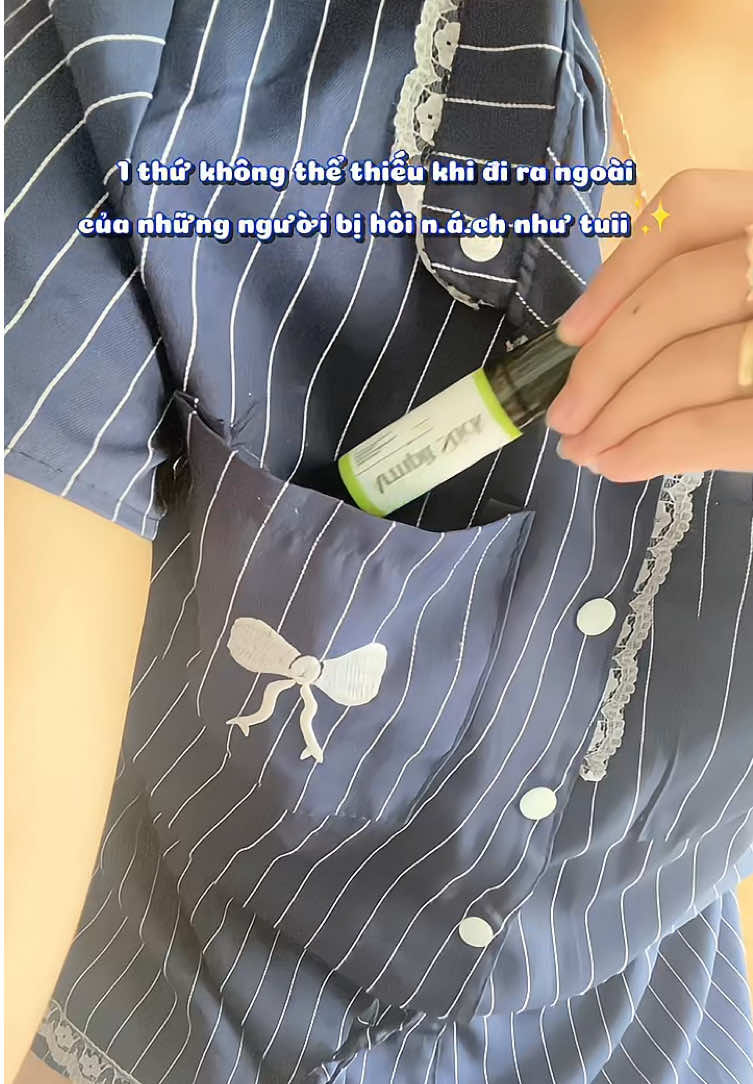 Ai hay bị đổ mồ hôi dưới vùng cánh tay & có mùi khó chịu, thâm đen thì thử luyềnnn lăn khử mùi em này nha ✨ #lankhumuihoinach #khumuihoinach #lankhumuiapi #khumuicothe #trihoinach 