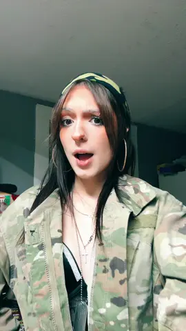 Make some noise for sexy red ! ❤️ #halloween #foryou #fyp #foryoupage #littleredridinghood 