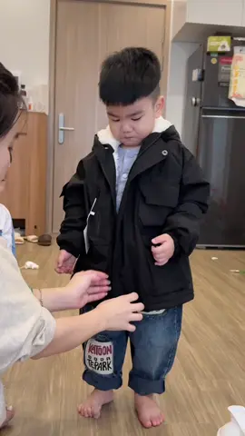 Có quá rẻ cho 1 cái áo khoác lông như này không??? #giadinhbothui🥑 #mebimsua 