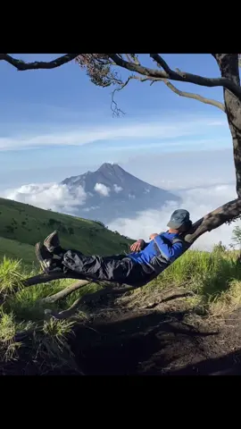 🤩🤩#fypage #foryou #fotolive #fyp #merbabu 