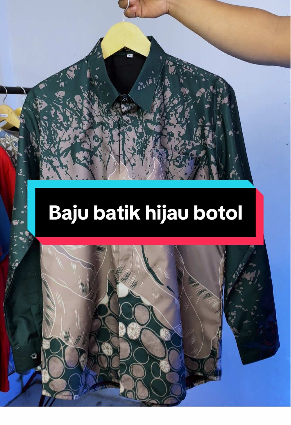 Kemeja batik warna hijau botol #batikindonesia #batik #batikmodern #ramadhan2026 