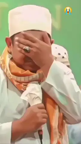 tangisan untuk ummat 😭#khrmohkholilasad #almahabbahwalisongo #sholawatalmahabbah #mahallulqiyam #fyp @Aizmi store