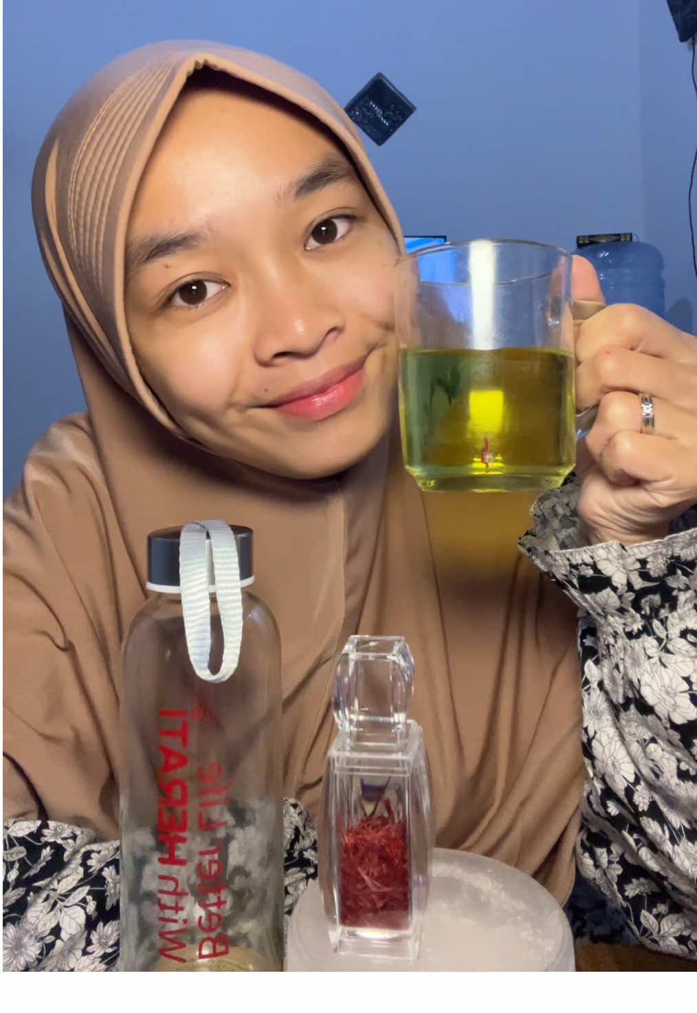 Banyak bgt ya ternyata manfaat saffron untuk kesehatan✨ Bismillah rutin minum saffron🥰  Yang lagi cari saffron premium Grade A boleh cek di keranjang kuning🫶🏻✨ #lebihbaik #heratihealthyspeciality #HeratiSaffron #BawaKebaikanAlami #Saffron 