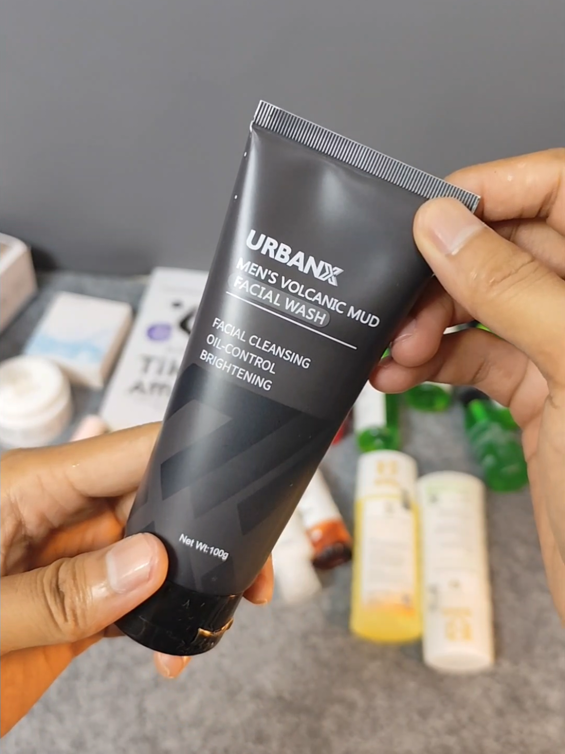 UrbanX mens sabun yang bisa mencerahkan kulit wajah serta dapat membantu menghilangkan noda hitam di wajah #urbanx #urbanxmen #sabunmuka #sabunmukapria #sabunviral 