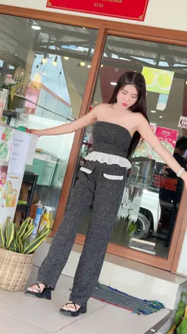 เข้าร้านเช้านี้ค้า #เปิดการมองเห็น #แต่งตัว #หนาวแล้ว #ชลดาสไตล์ #ชุดเซต2ชิ้น 