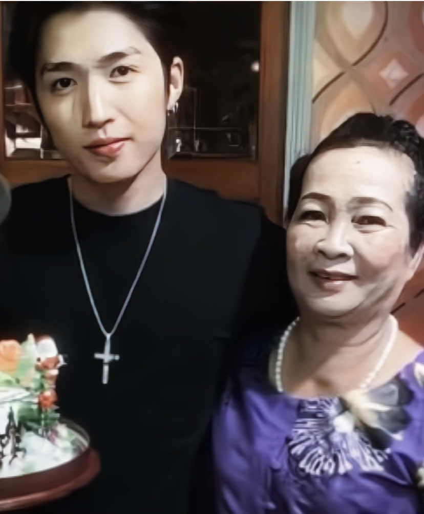 Ngày ngoại mất, mọi sự cố gắng của mình lại chẳng đủ để gặp ngoại lần cuối. #codynamvo #uni5 #anhtraisayhi #tuhthyu_09 #fyp 