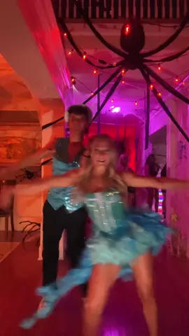 Sharpay and Ryan Evans🎤🎶 @jake 🎱🪩 #fyp #zyxcba #halloween #handmadecostume #fabulous 