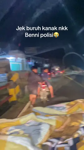 Etemah polis ngara😭#fyp #liaran #madura #maduro 