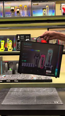 Newly Release VGR v-035c model #VGR #Clipper #barberaccessories #KLL #barbertools 