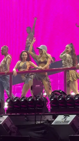 volvió la triple t🫦