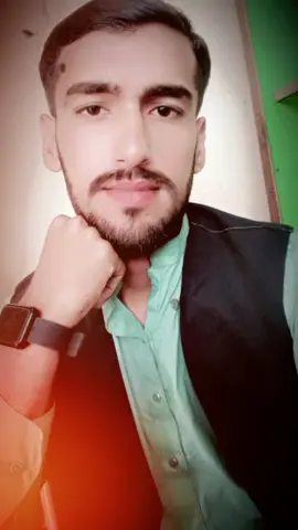 خُوش تو کوئی نہیں ہے، جِس کے پاس جو ہے اسے اُس سے گلہ ہے..🍂🖤#fyp #fypシ 