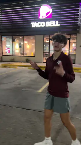 taco bell #fypシ #viral #tacobell #ispy @Goons @kalubuhh🥇 