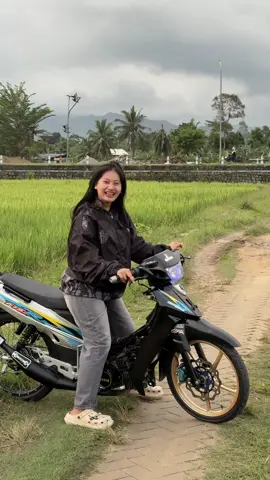 sikat shel🤣@Shellaaa #fyp #fizr #2stroke #fizindonesia 