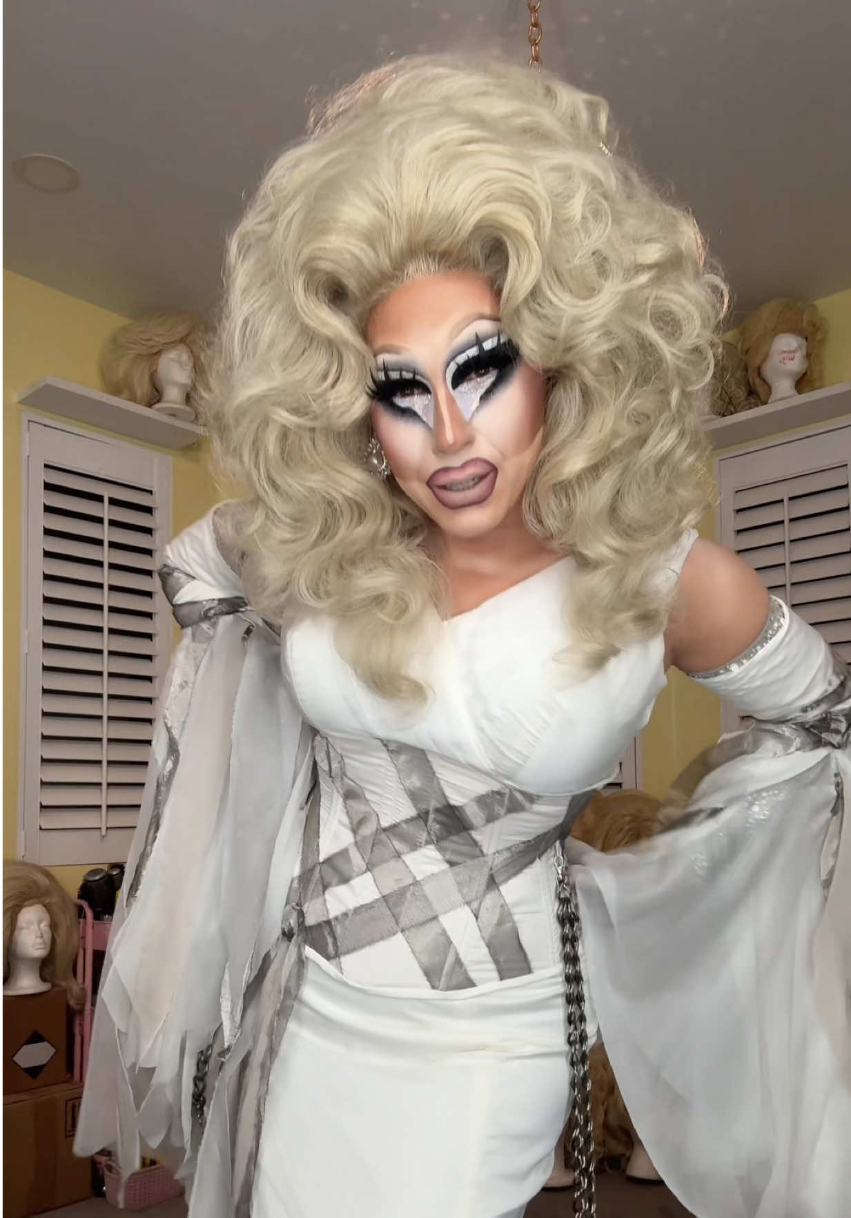 is less more? wearing all @Trixie Cosmetics today btw!