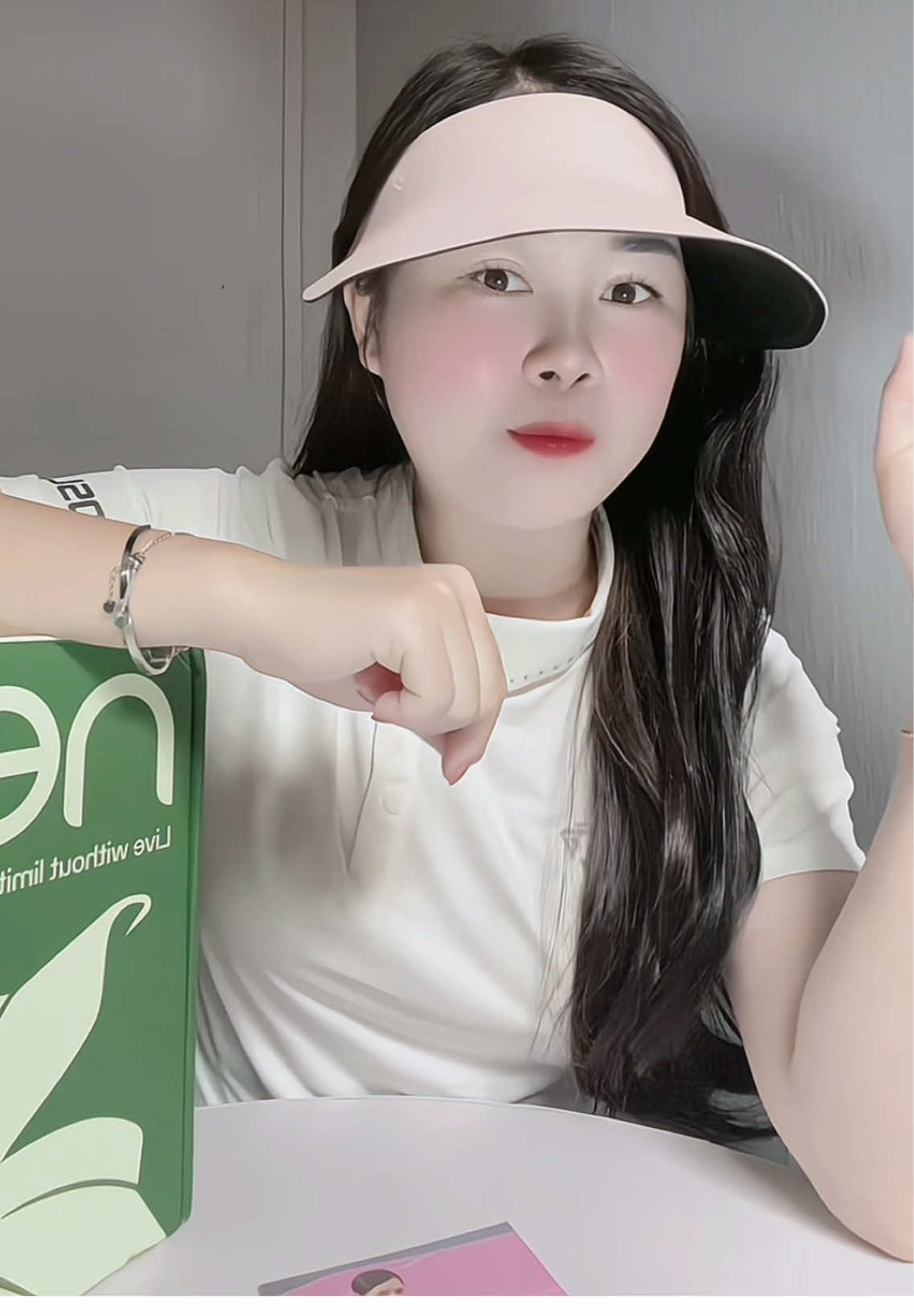 Mũ xinh chống nắng chống UV, gấp gọn được nha mn🌟#outfit #mu#phukien #muchongnang#neau