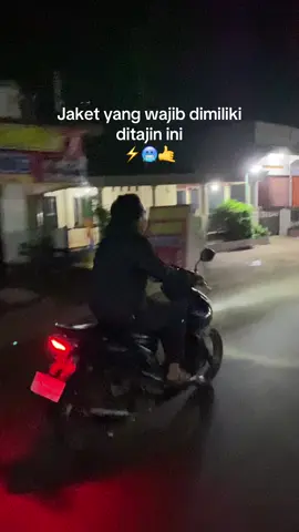 Wajib banget yee🥶#jaketparasut #kece #dobujack #jaketmurah #jaketkeren 