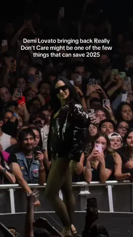 it’s been a rough year yall… but recession pop IS BACK #demilovato #itsnotthatdeep @Demi Lovato 