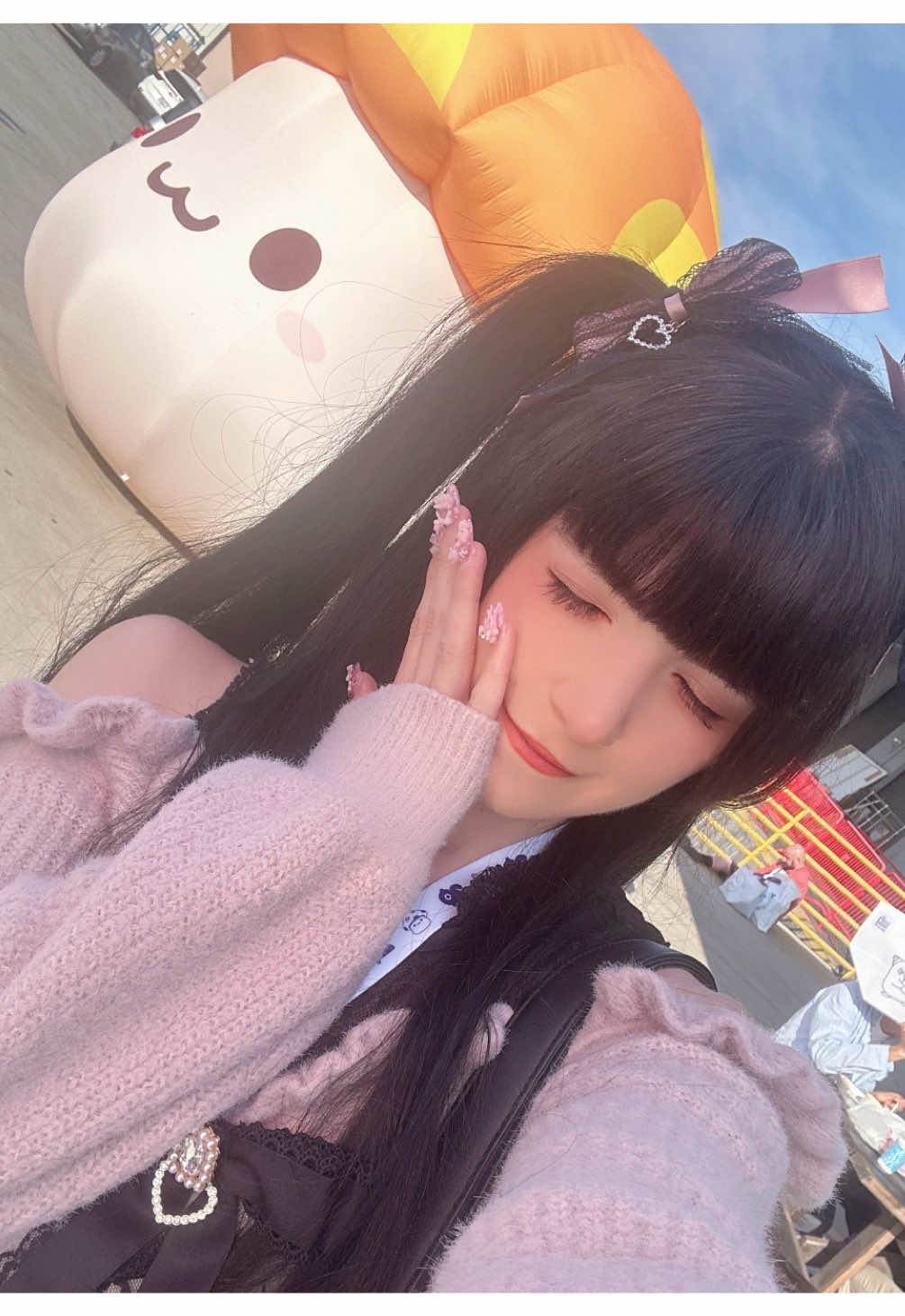 My biggest hope for next year is that, wherever it is, maybe they’ll have a larger stock of merch and lines can be better managed. But I did have a good day overall and I’m looking forward to the classic server! 🍄🍁 #maplestory #convention #Vlog #fyp #mmorpg 