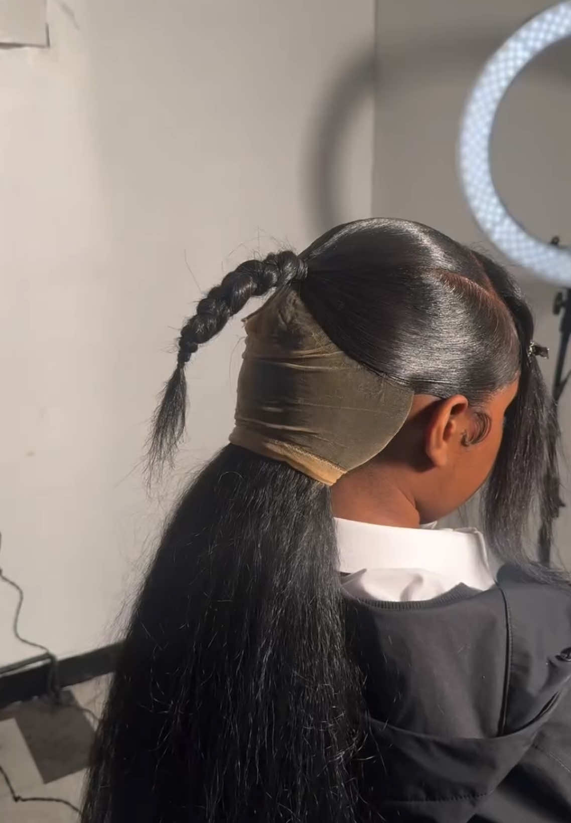 Half up half down #hairtutorial #hairstyle #halfuphalfdown #fy #hairtrend 