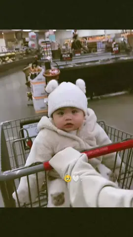 Kitna cute hai... 🫣 #foryoupqgepast #foryou #foryou #foryoupqgepast #foryou 