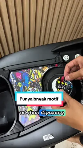 Sticker tangki motor yang pastinya sudah melekat kuat.sudah di potong jadi tinggal di pasang kyk gini... #stickertangkimotor #fyp #konsisten 