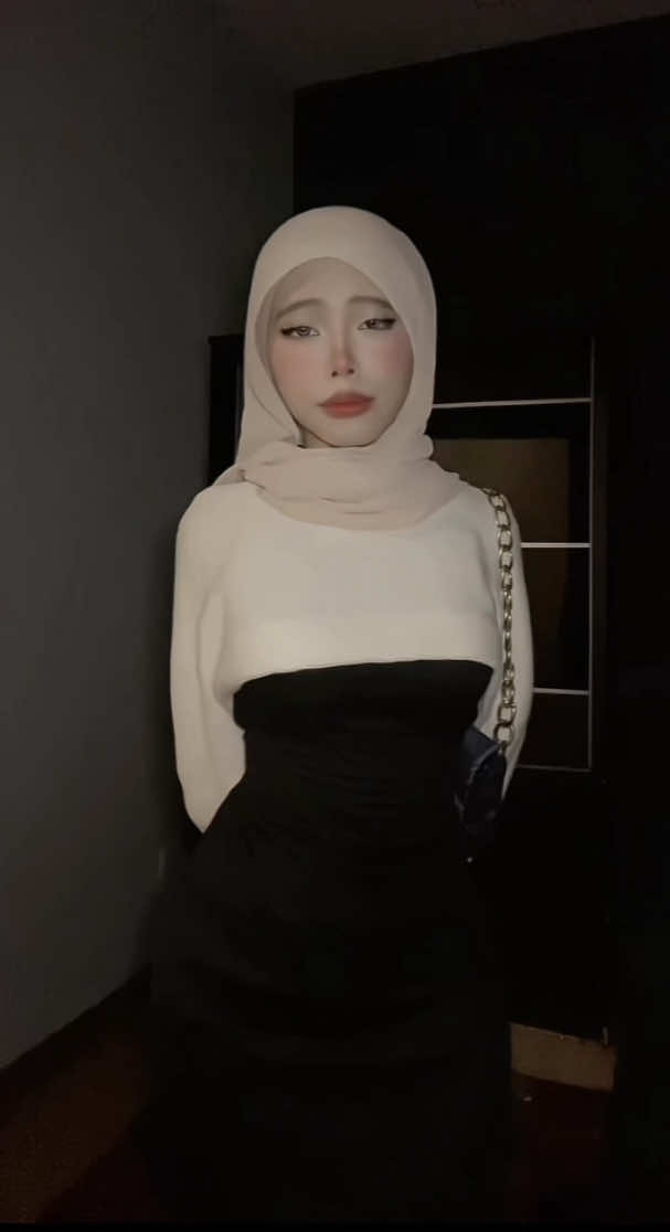 pose#4u #fyp #outfit #explore 