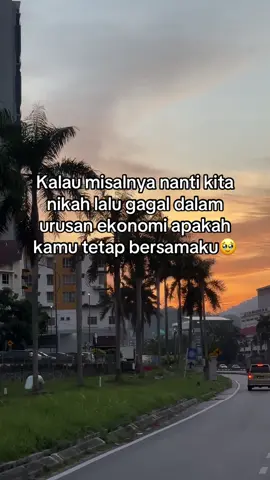 @Rintik gerimis🌧️ jawab jujur ya sayang🥹