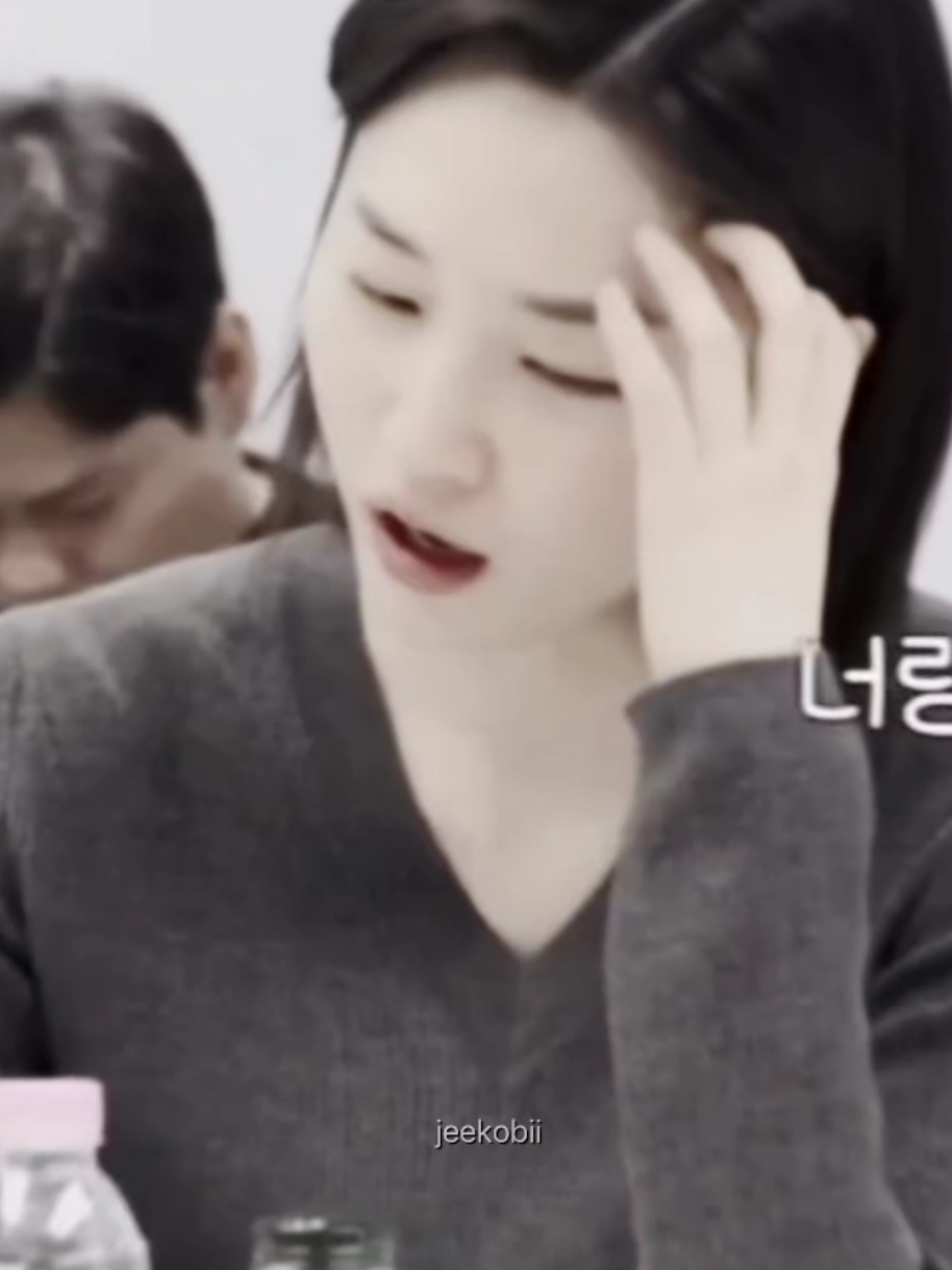 ib @.tyonefs || ho is this a mograph🤣 jian's face card bintang 5 😳✌🏻 #wonjian #player380 #fyp #viraledit #mograph scp @o___wonjian + @kdscnepacks 