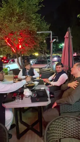 Hanging out with “Boss” Waqar Ali Khan Special Secretary to CM Khyber Pakhtunkhwa and friends at Islamabad.#friends💚🕊️🤝🌈 #pasofficer #peaceandlove✌🏼🤍 #beurucracy #FoodLover @Alee Goher Mohmand @Imran Mohmand @Akhtar Munir 