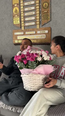 Каждая женщина заслуживает свои цветы — не по поводу, а просто так 💐 Заказывай букет в @nellen_astana (инстаграм) и подари улыбку, которая стоит дороже тысячи слов ❤️