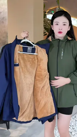 Áo Khoác Gió Nam Lót Lông Cừu Cao Cấp 2 Lớp Dày Dặn Siêu Ấm Áp Có Chữ In Ngực Chống Gió, Cản Nước, Bảo Vệ Da Từ Tia UV#aokhoacgio #aokhoaclotlong #thoitrangnam #xuhuongtiktok 