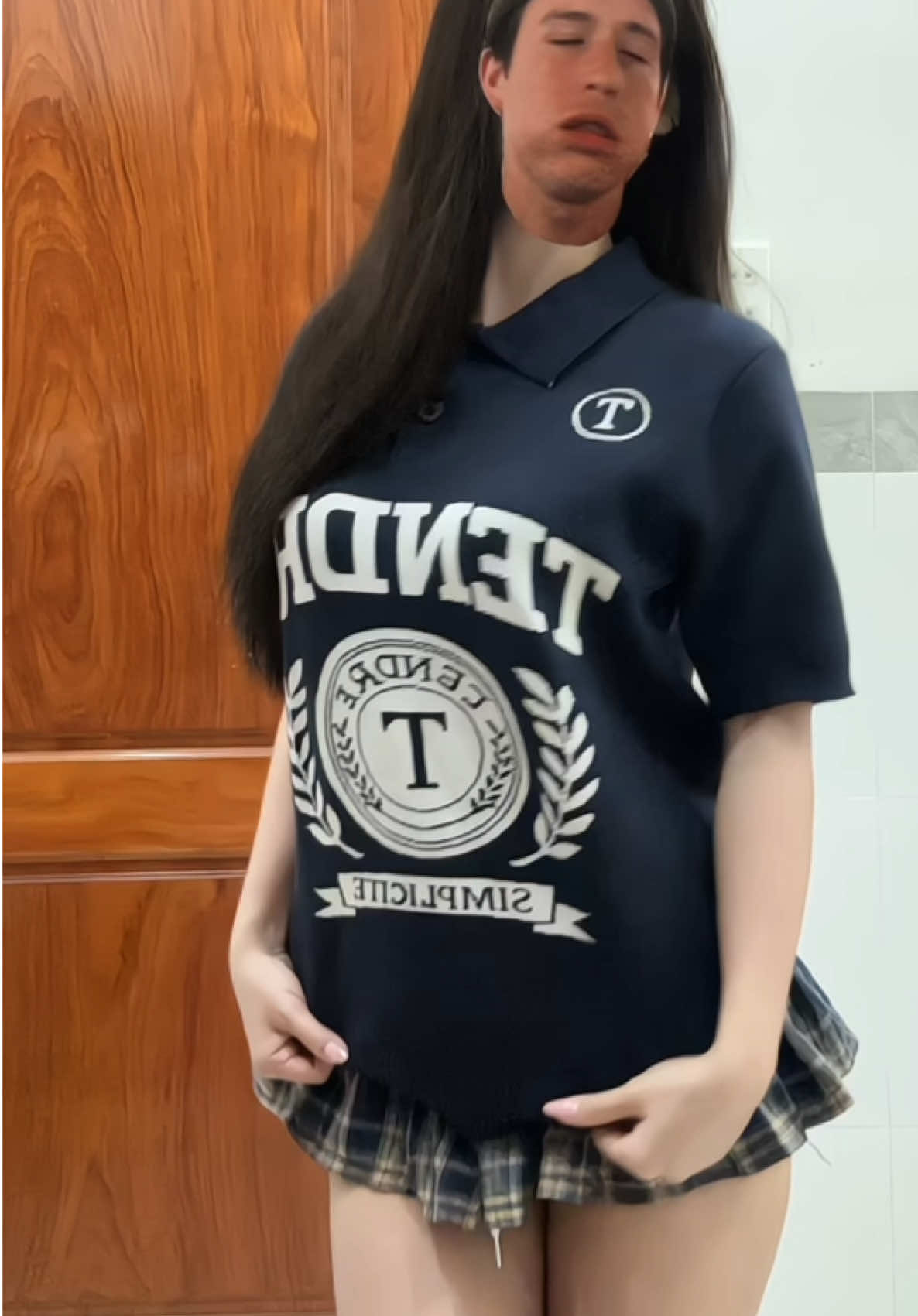 bỏ lại muộn phiền hết đi .. ( 👚@HTIQUE ) 