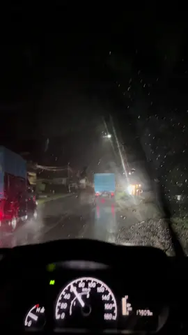 Musim hujan telah tiba namun yg di harapkan belum ada🙈🥲