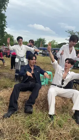 คนที่ม่วนที่สุด จะเป็นใคร… ช่วยพี่ลูกแอดดูหน่อยจ้ะ 🥹 ดูเหมือนทุกคนใช้หน้าที่การงานในทางม๊วนม่วนนนนกันมากนะจ๊ะ 😅🔥 Khemjira The Series Final EP  #เขมจิราต้องรอดตอนจบ #เขมจิราต้องรอดseries  #KhemjiraTheSeries  #MandeeWork  #บันเทิงtiktok 