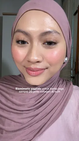 Tipe serum spray yang aman dipake even buat oily skin! enak banget sprayer nya juga tipe yang nyebar dan haluss 🫶🏻 #WardahSerumSpray #SerumViral #BetterThanOtherSpray #serumspray #makeup @Wardah Beauty Official 