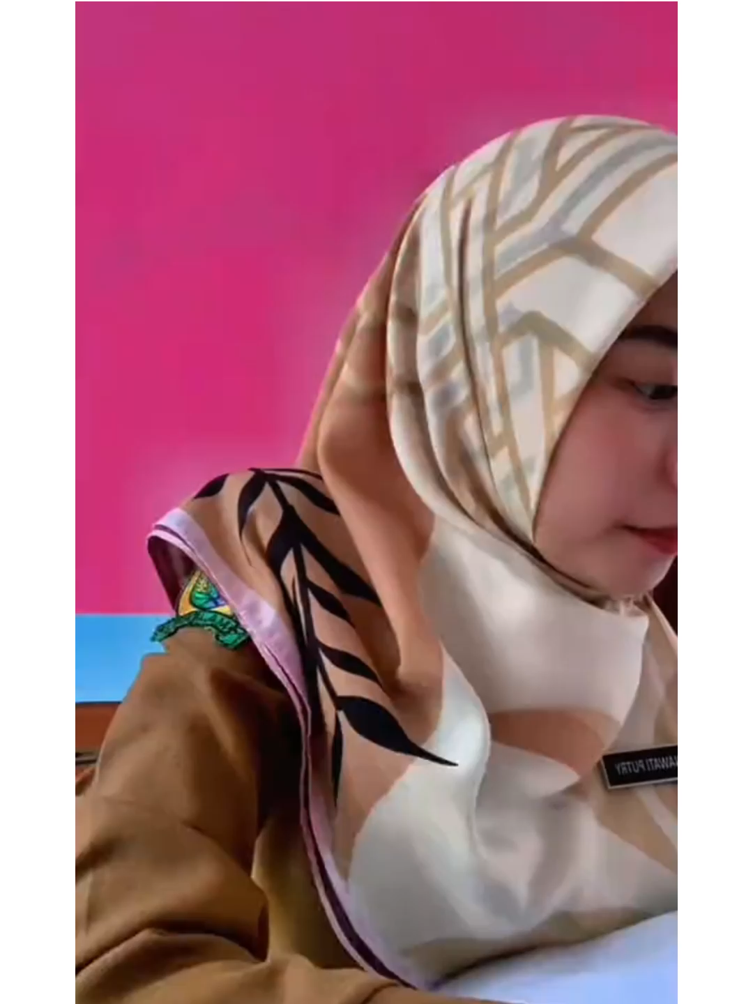 Terencanakan - Gen Alpha Bawa surat Ijin Sakit untuk besok😭 . . sukasukaputryyy . . #videolucu #meme #genalpha #sekolah #murid #memeindonesia #ngakak #foryoupage #fypシ゚viral #fyp #zxycba