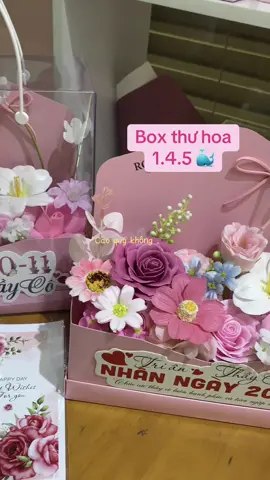 Box thư hoa phiên bản 20.11 tặng kèm thiệp #hoasap #giohoa #quatang #20_11 #ngaynhagiaovietnam #xuhuong #viral #trending 