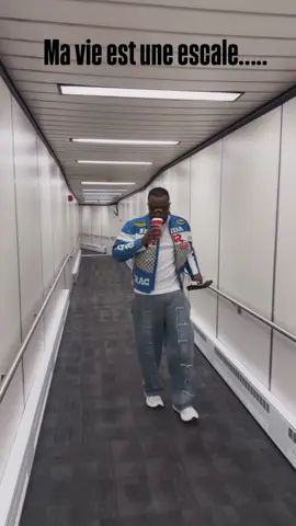 Ma vie est une escale…..#gims @Gims 