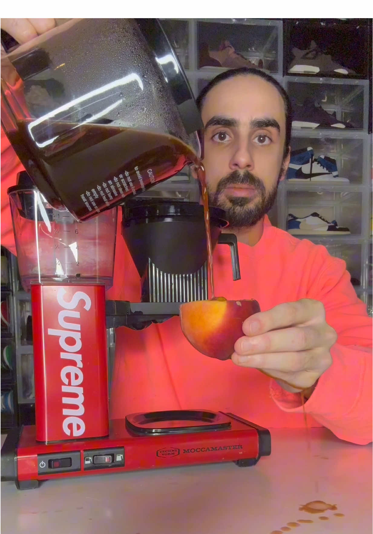 Peach Coffee 🍑 ☕️  #coffee #asmr #satisfying #eating #mukbang 