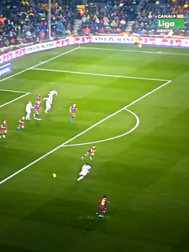 Lionel Messi vs Real Madrid ☠️☠️#messi #MessiRonaldinhoinBacelona😯😯 #لايمكن_ايقافه🥶messi #Carlos😱 #argentina🇦🇷🇦🇷🇦🇷🇦🇷tiktok 