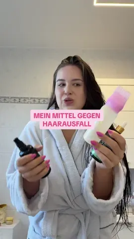 Anzeige / ✨ Gesunde, volle Haare – von innen heraus! ✨ Ich war echt genervt von meinem Haarausfall, bis ich Happy Hair von byvida.de ausprobiert hab 💁‍♀️ Das ist kein normales Haarvitamin, sondern ein trinkbares Supplement mit 25 natürlichen Inhaltsstoffen, das direkt an der Haarwurzel wirkt. 🌿 Eine Ampulle am Tag – easy, lecker und effektiv. Nach ein paar Wochen: weniger Haare im Abfluss, mehr Glanz, mehr Volumen 🩷 💸 Mit meinem Code CATHA15 sparst du 15 % auf alles bei byvida.de #byvida #happyhair #haarausfall #GlowUp #haarverlust