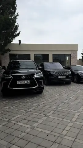 #10aa889 #90dv100 #mercedesbenz #rangeroverevoque 