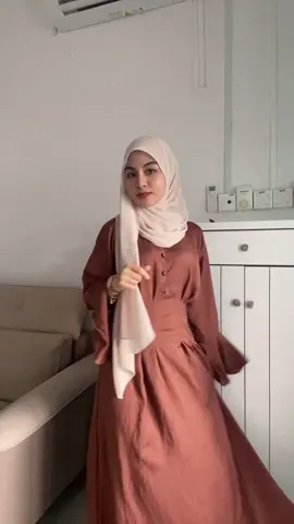 Fallin love btul dgn dress by @Bellascoo 😍..  design dia lawaa feeling2 pwincess gitu .. cantik n paling penting selesaa ..  #fyp #dress 