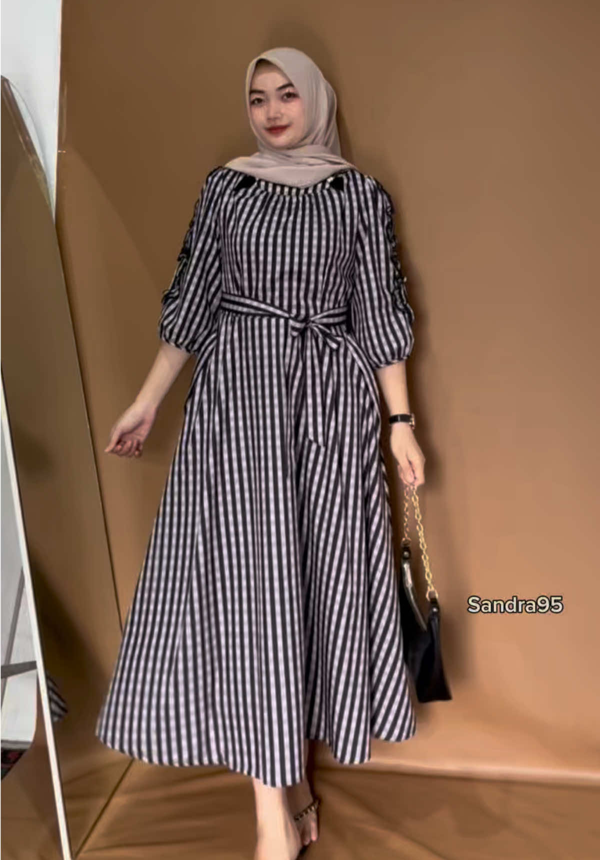 Rekomendasi dress cantik #dress #gaun #dresswanita #fashion #style 